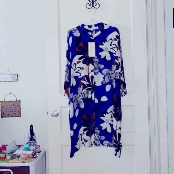 Button down blouse - Picture 1 of 3